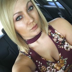 Meet your Posher, Tina